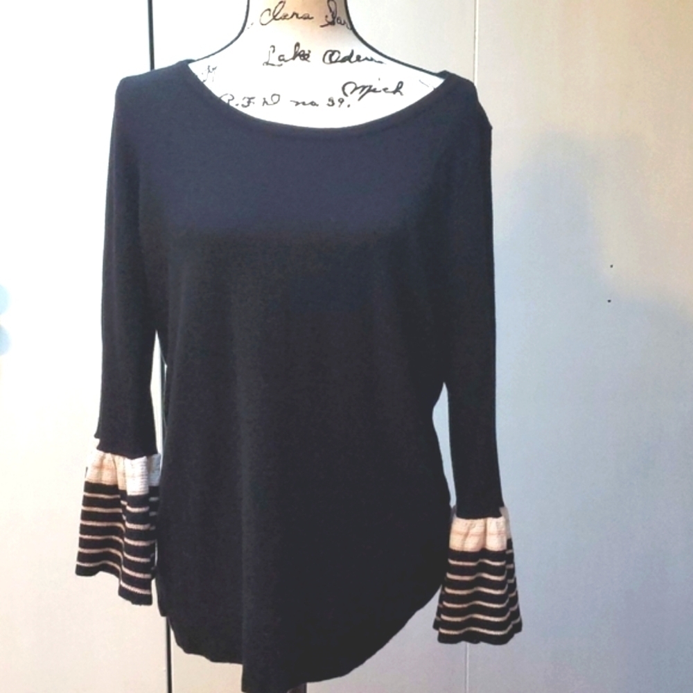 Womens Black Sweater with Bell sleeve ends Sz. XL